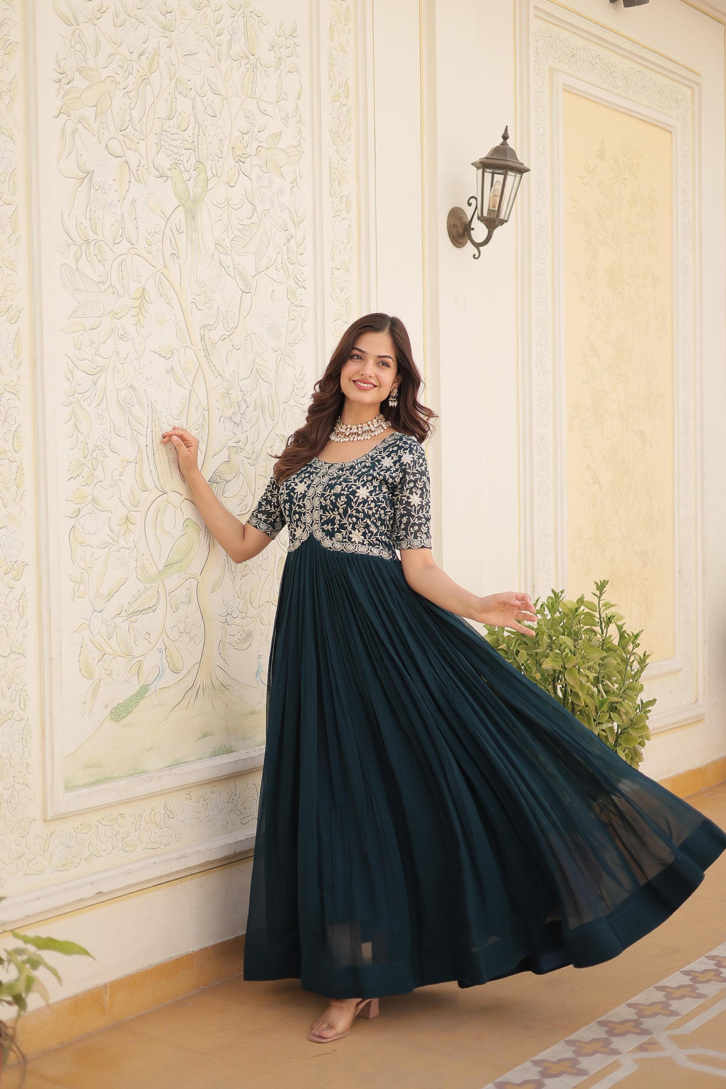 PREMIUM DESIGNER READYMADE GOWN