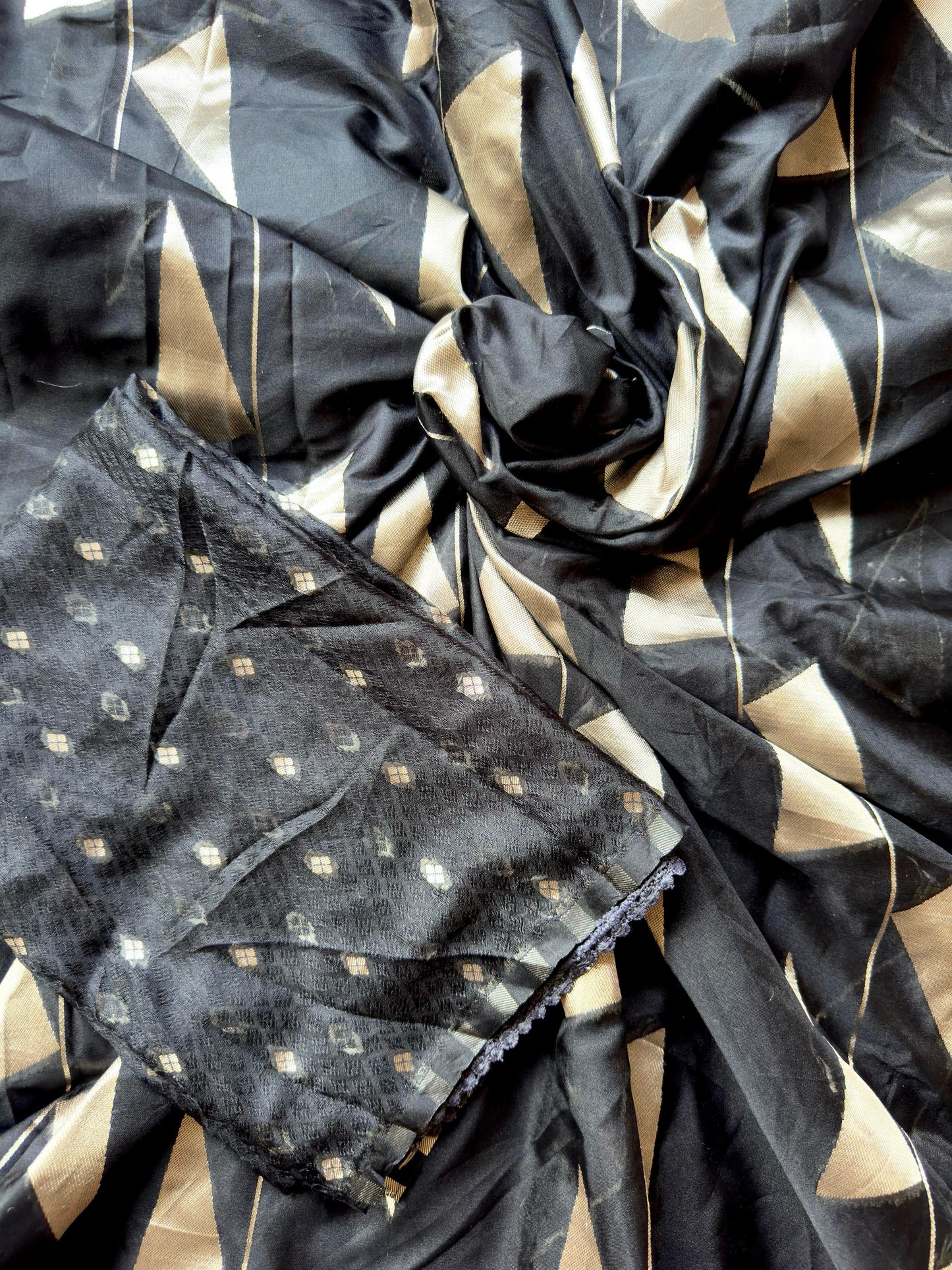 Pure Soft Organza Black Triangle Pattern Saree