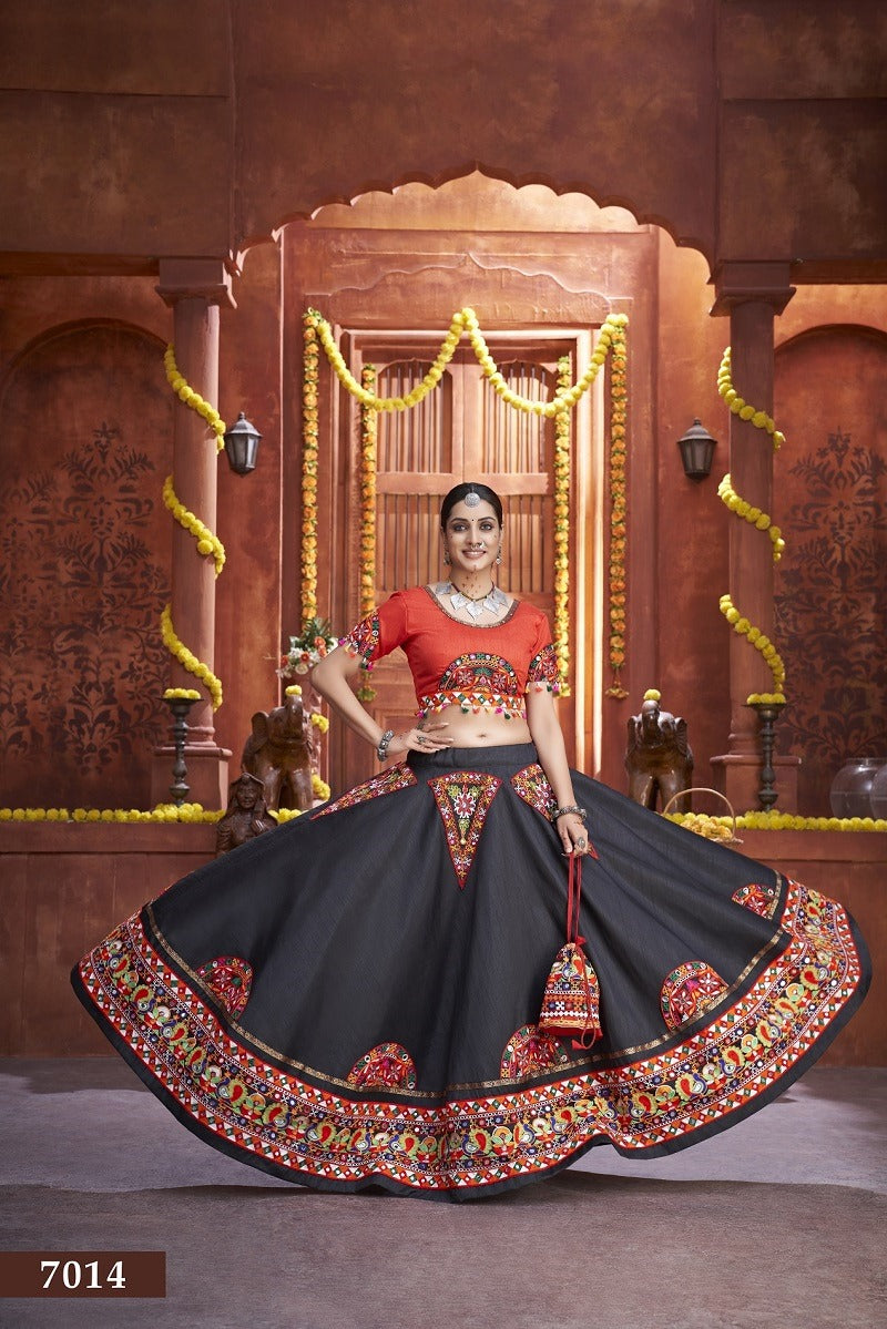 NAVRATRI ROYAL TRADITIONAL LOOKS READY TO WEAR LEHANGA CHOLI