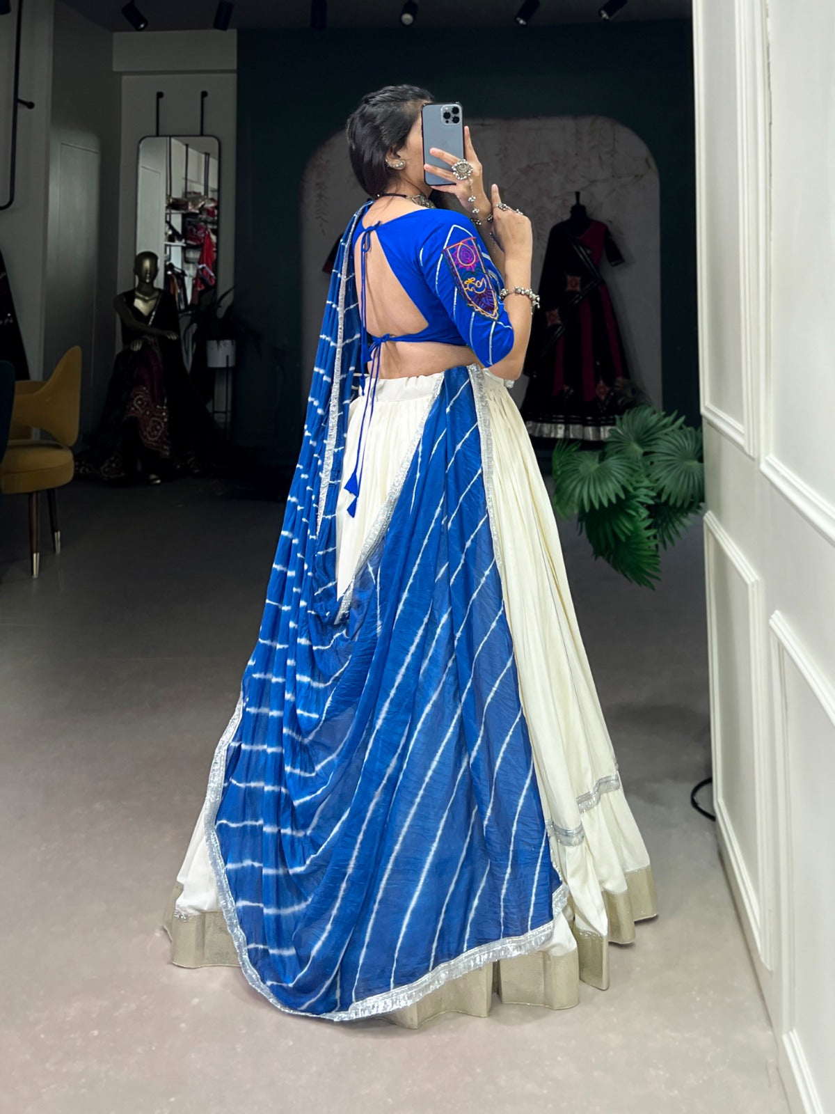 Celebrate the festivities in white Navratri lehenga