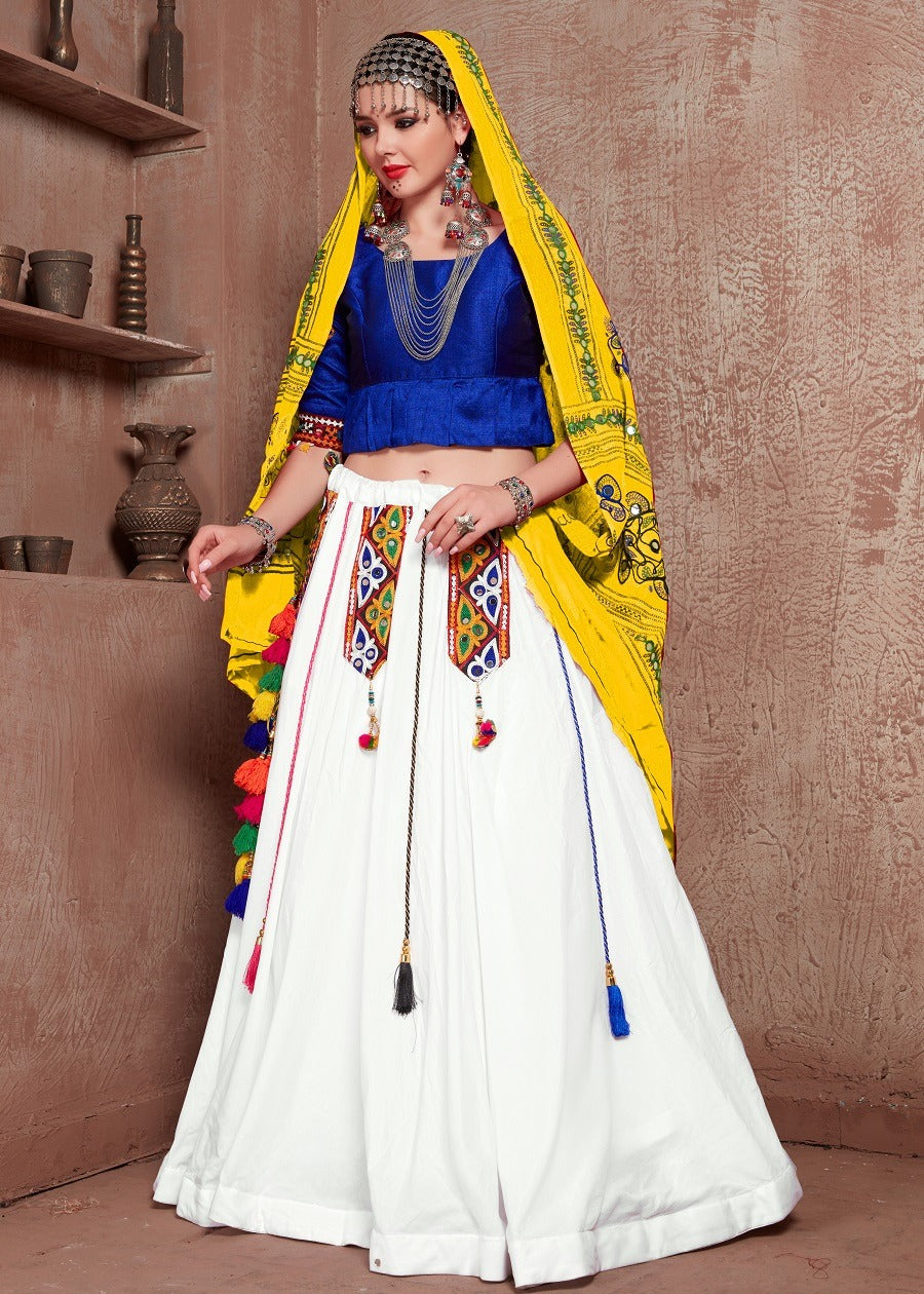 NAVRATRI CHANIYA CHOLI UNIQUE LOOKS
