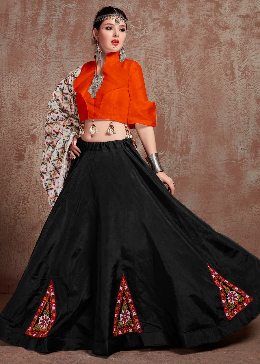 NAVRATRI CHANIYA CHOLI UNIQUE LOOKS