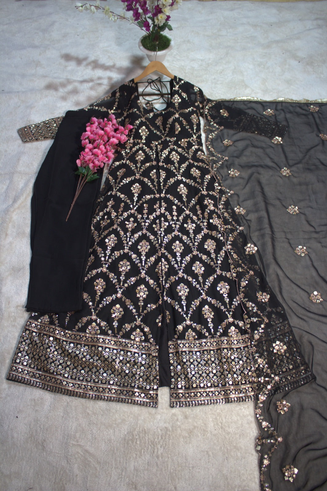 FESTIVAL BLING BLACK OUTFIT