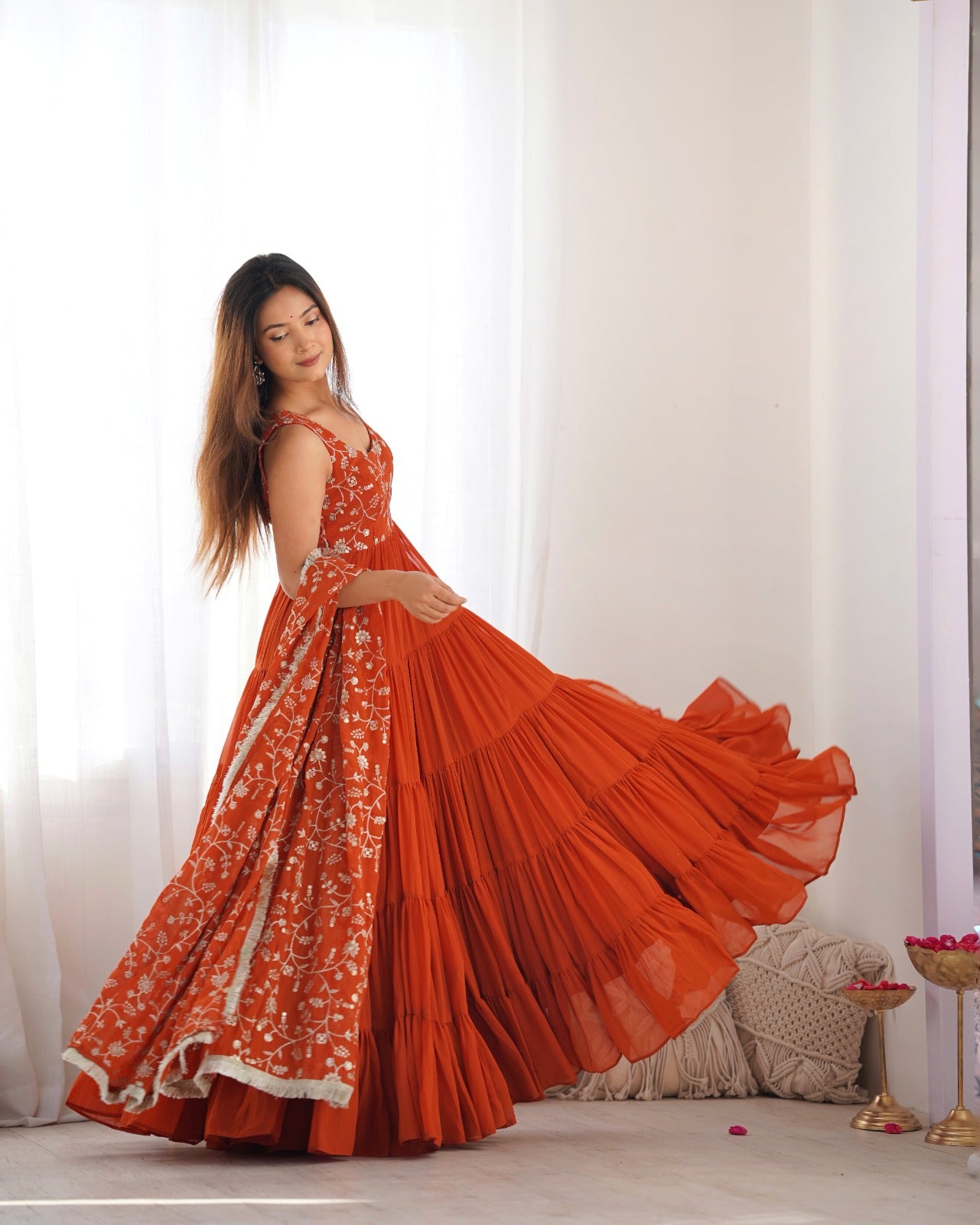 Colourfull & Stylish Ethnic Outfit
