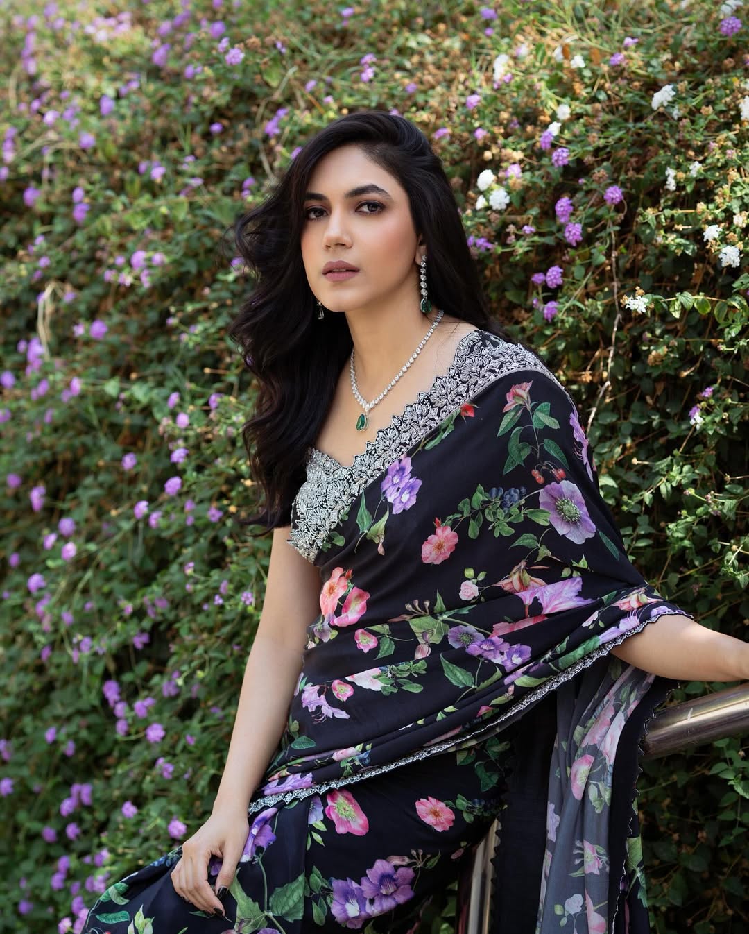 Floral Black Georgette Premium Print & Embroidered Work Saree