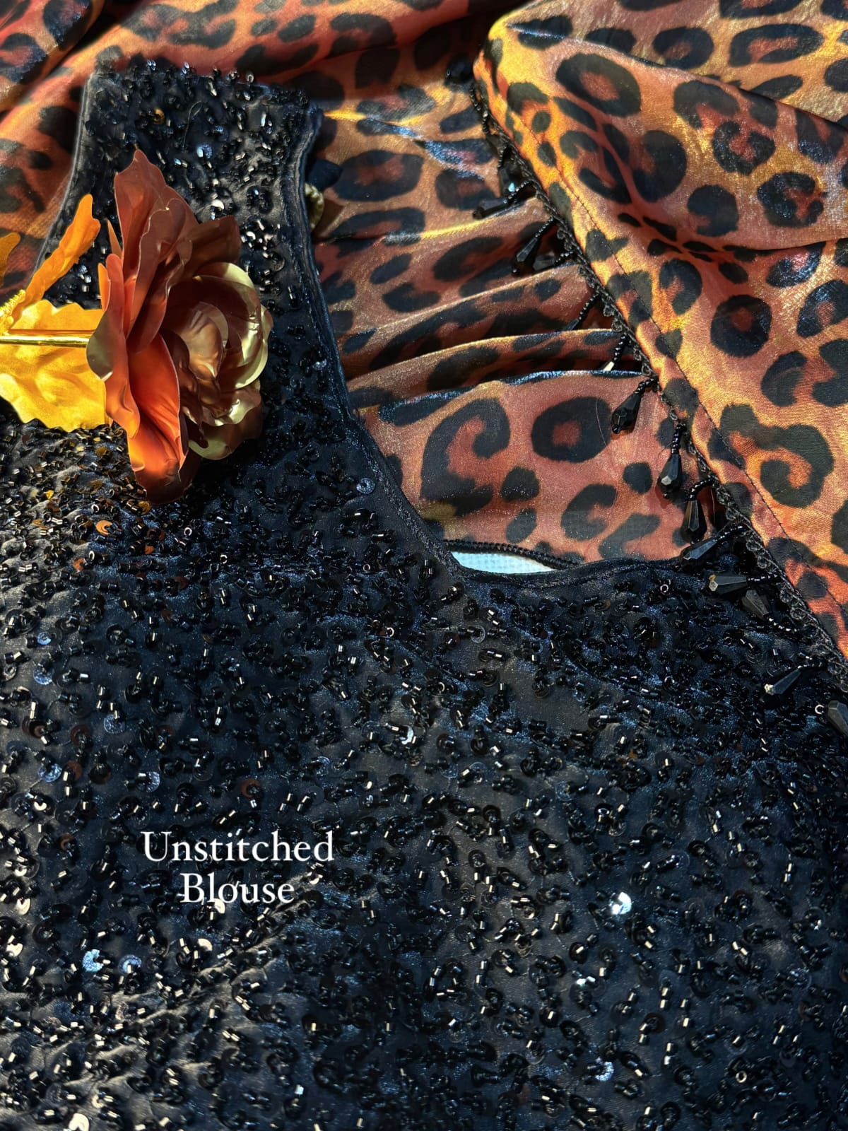 Luxury with the "Tiger Claw" Premium Saree