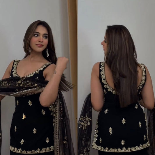 Crafted in Classy Tone Designer Palzoo Set