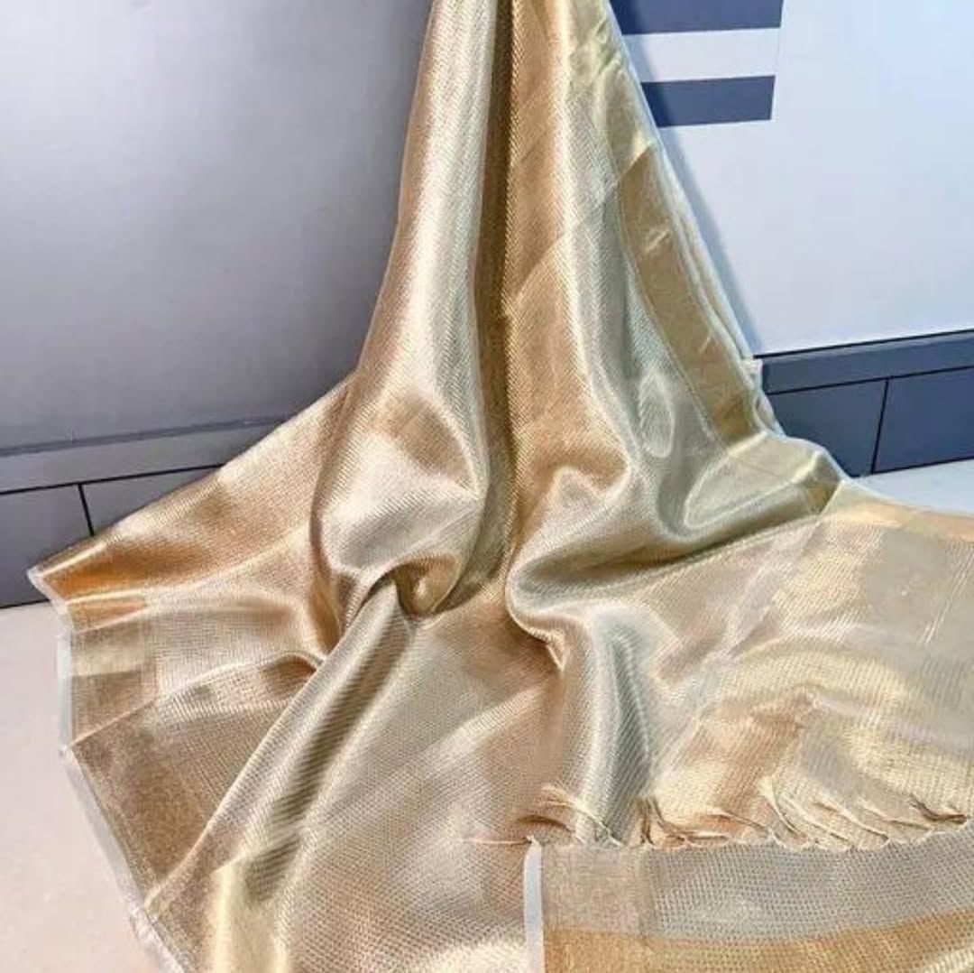 Nayanthara's Looks Inspired Banarsi Handloom Golden Tissue Silk Saree