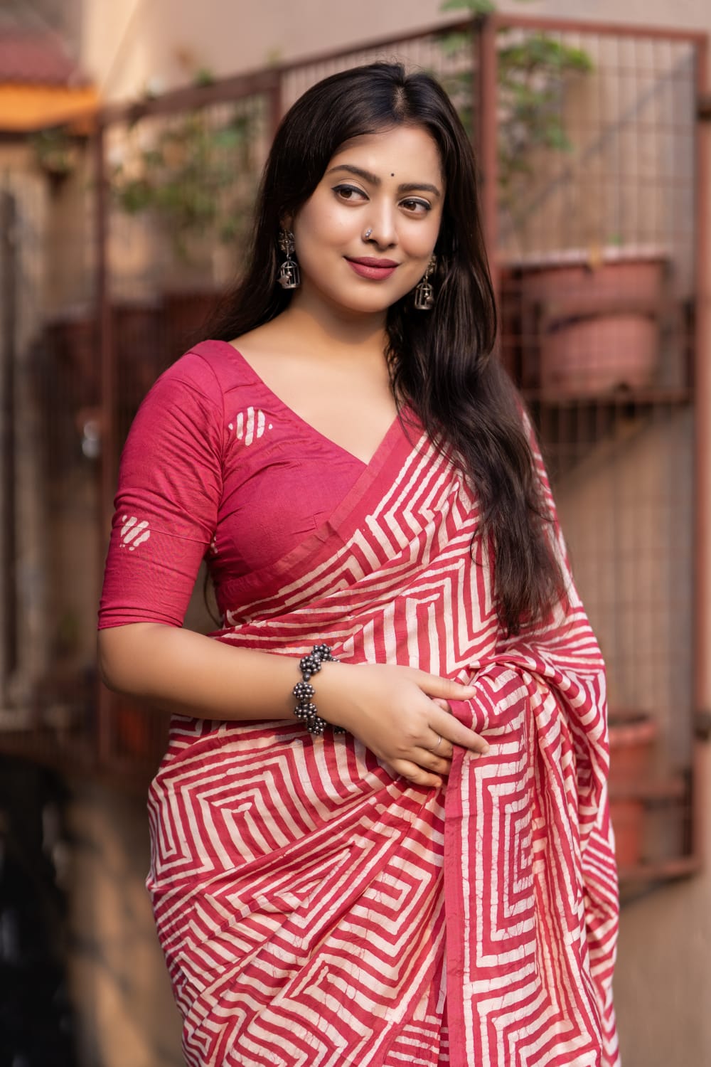 Monsoon Vibrant Ethnic Traditional Yet Modern Cotton batik printed saree