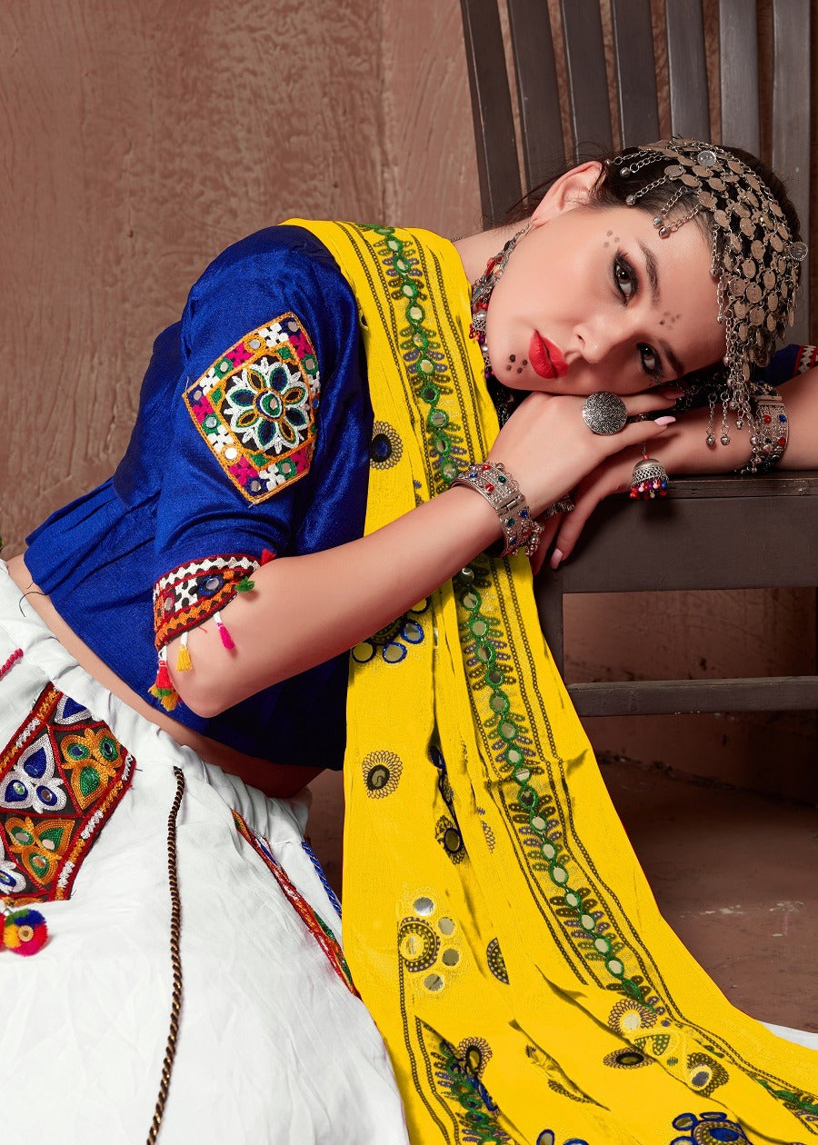 NAVRATRI CHANIYA CHOLI UNIQUE LOOKS