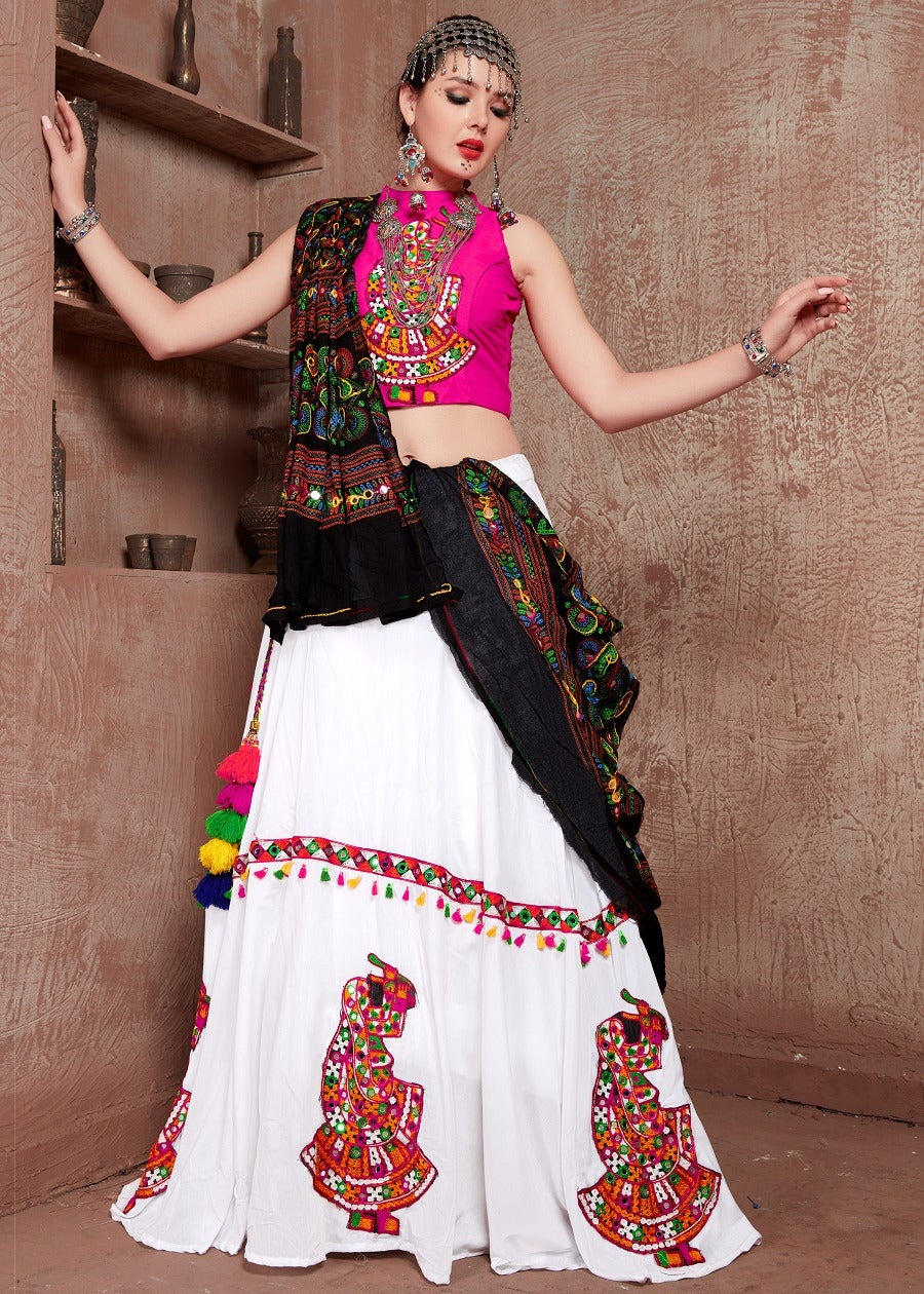 NAVRATRI CHANIYA CHOLI UNIQUE LOOKS