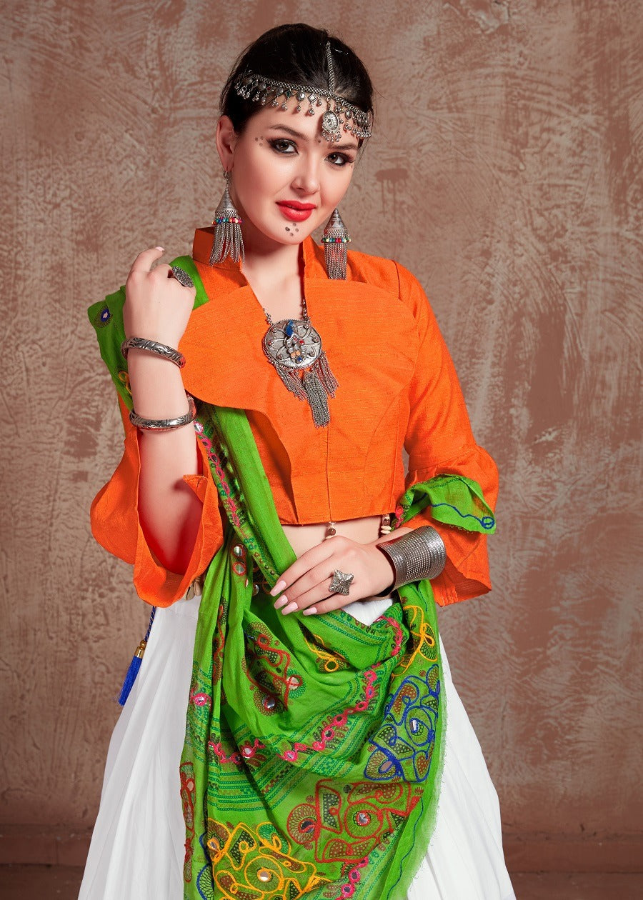 NAVRATRI CHANIYA CHOLI UNIQUE LOOKS