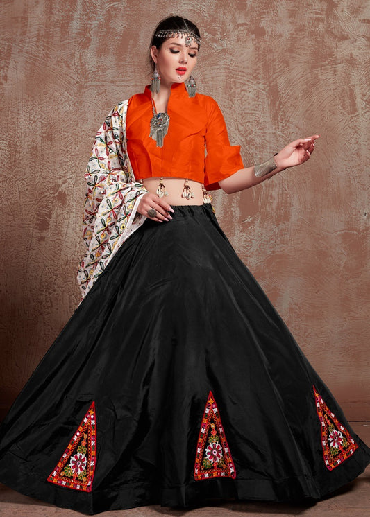 NAVRATRI CHANIYA CHOLI UNIQUE LOOKS
