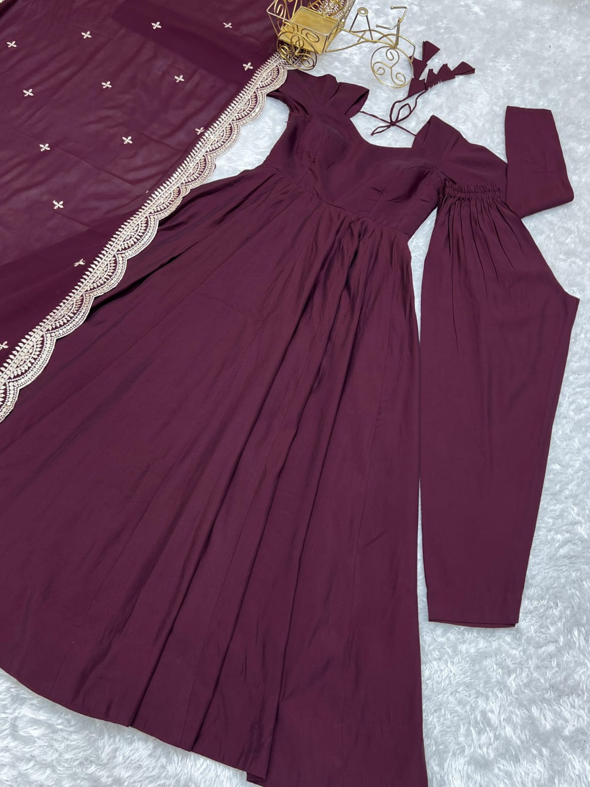 Iconic Fashiniaticn Premium Ready To Wear Suit