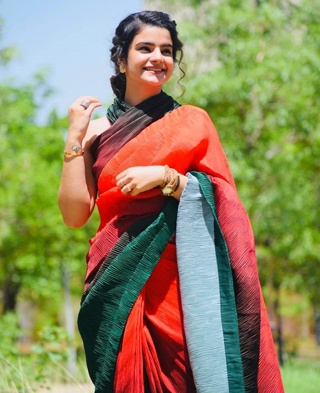 Superhit Crush Pure Georgette Premium Saree