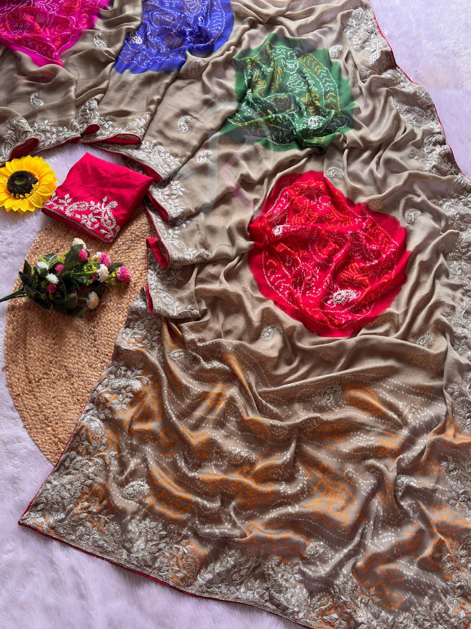 FLOWER BANDHANI UNIQUE CLASSIC SAREE