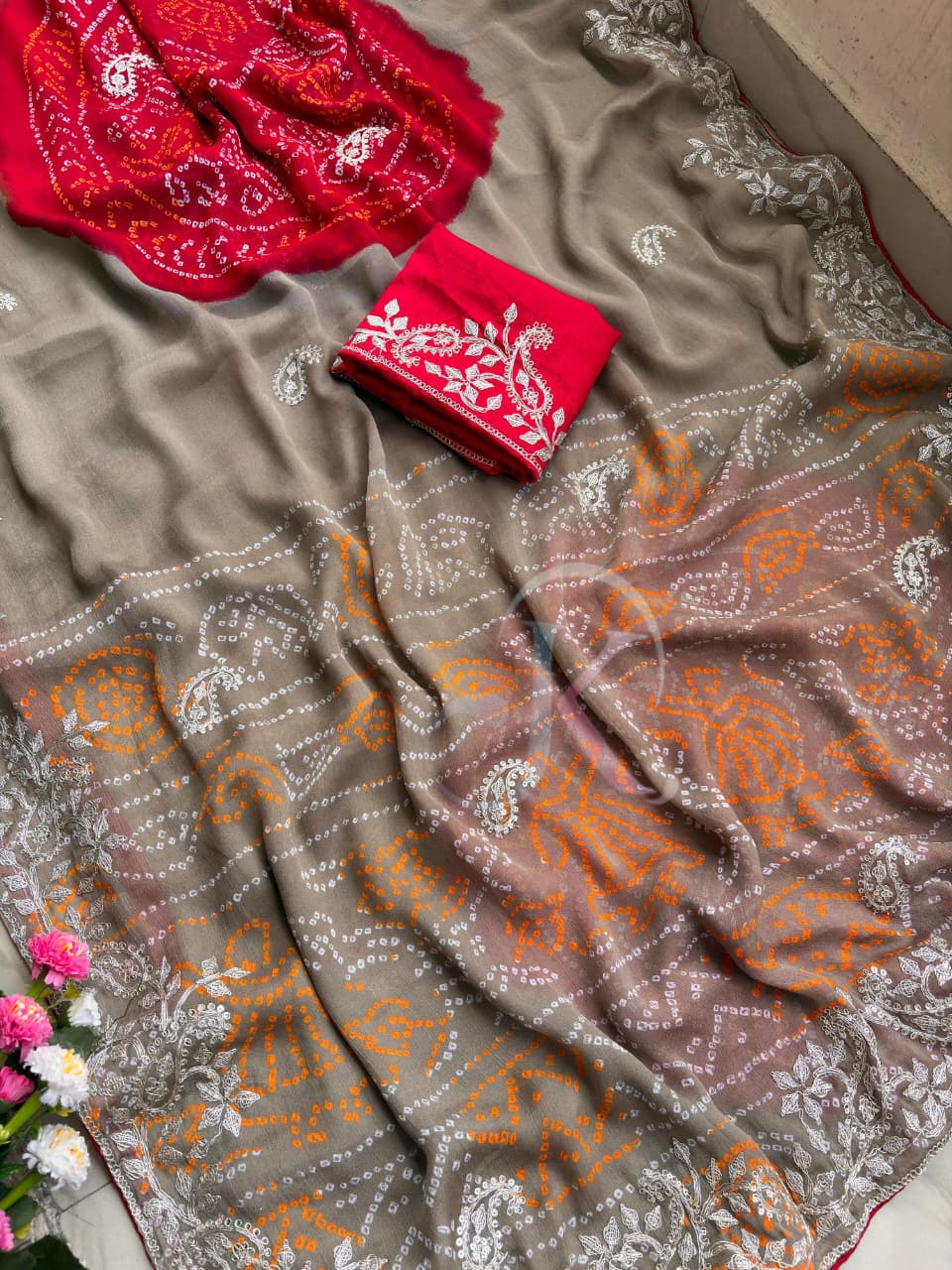 FLOWER BANDHANI UNIQUE CLASSIC SAREE