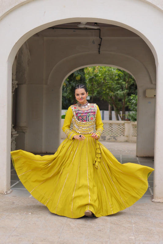 Tradtional & Spirtial Navratri Lehanga Choli