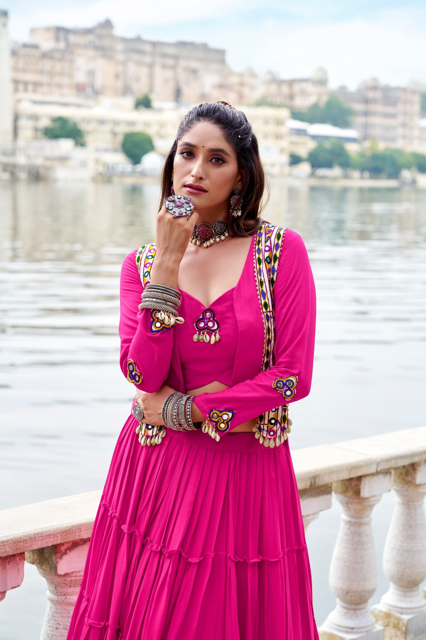 The Showstopper Garba Silhouette - Kutch Gamthi Heritage