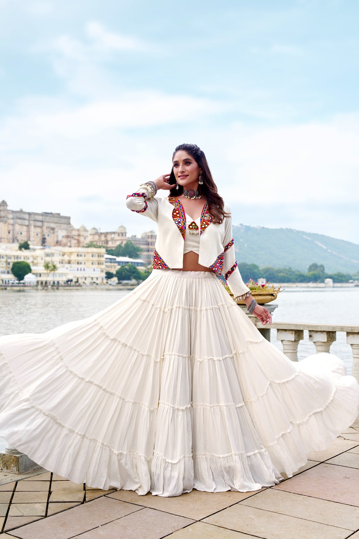 The Showstopper Garba Silhouette - Kutch Gamthi Heritage