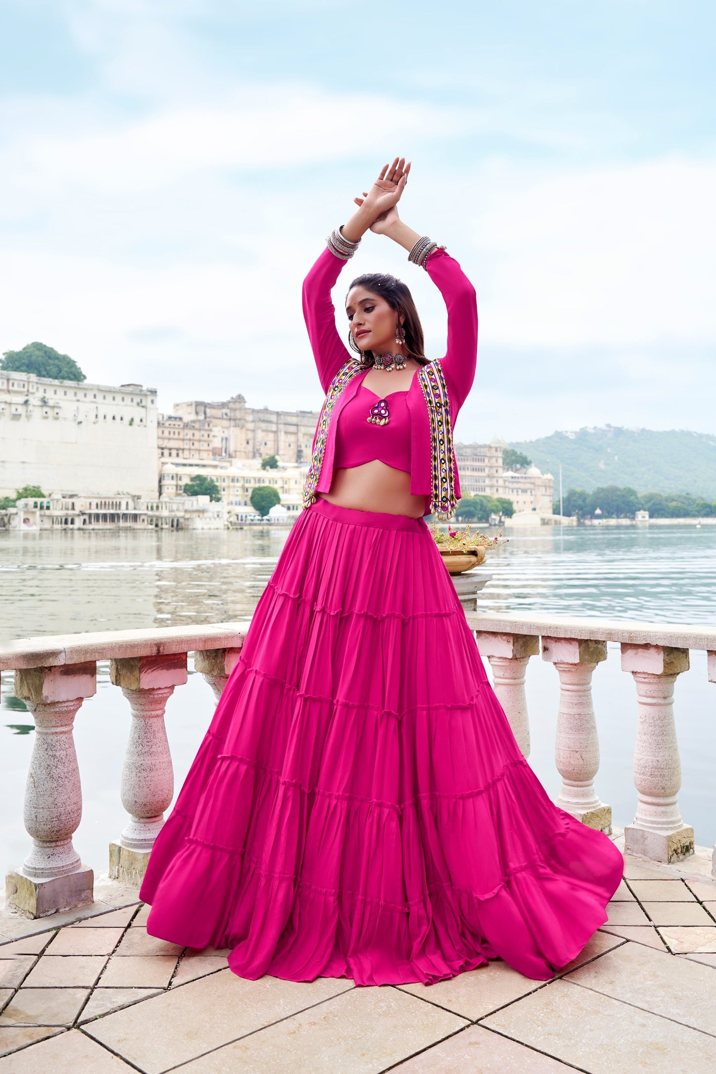 The Showstopper Garba Silhouette - Kutch Gamthi Heritage
