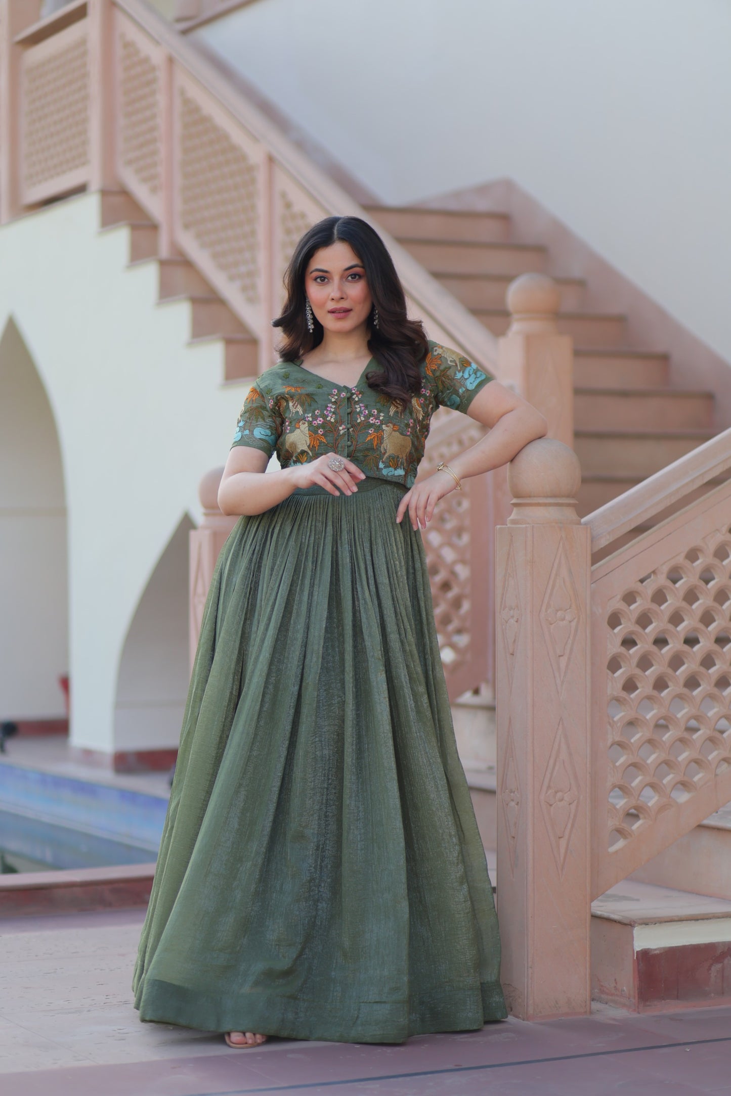 SILVER CRUNCHY READY TO WEAR OUTFIT