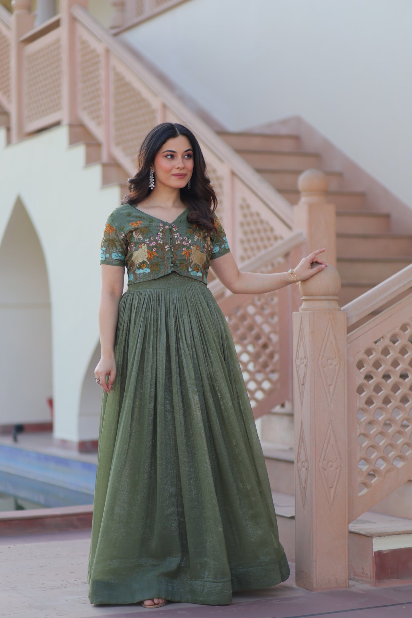 SILVER CRUNCHY READY TO WEAR OUTFIT