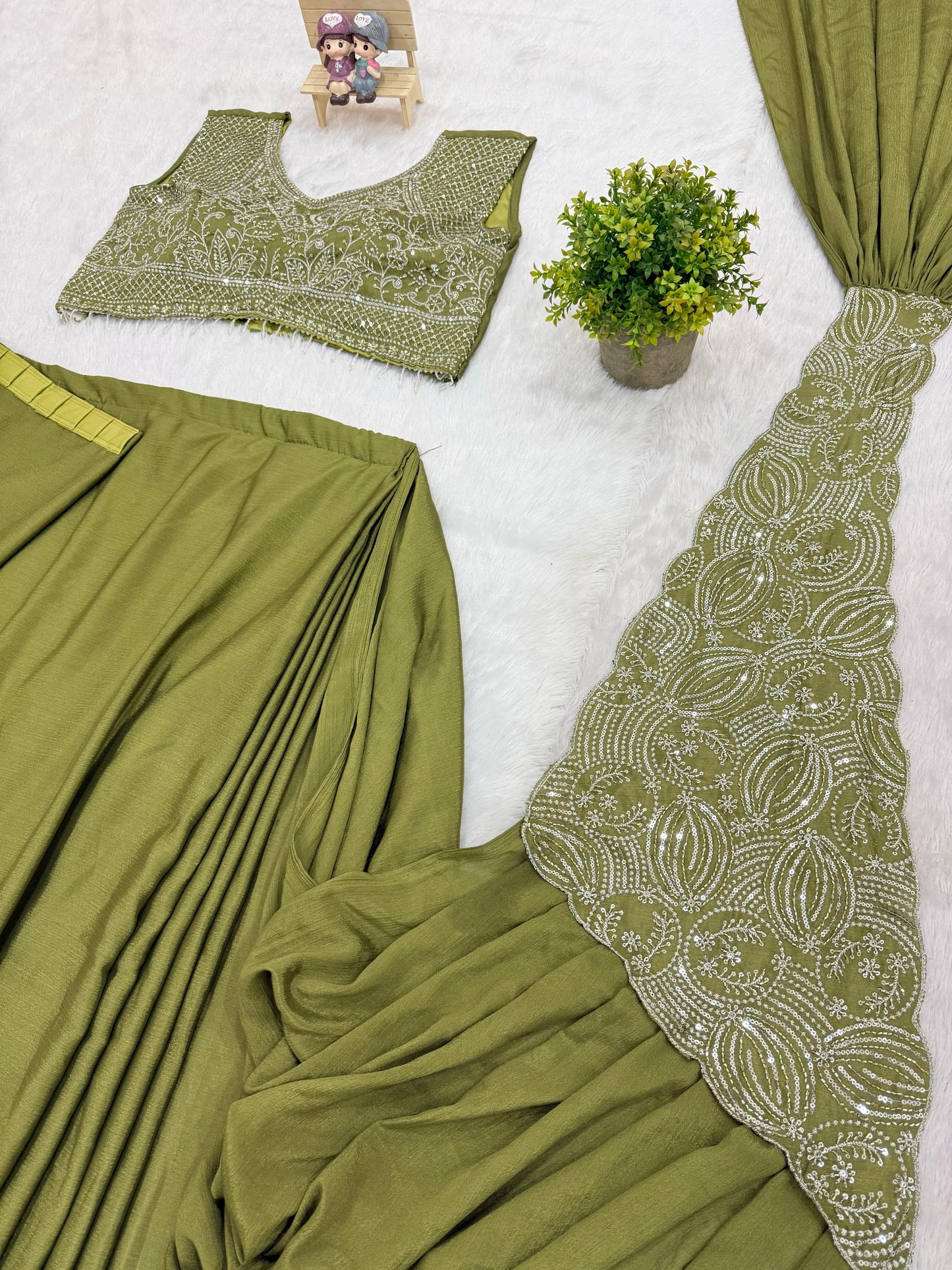 PRE DRAPED READY TO WEAR CLASSIC COLOR SAREE