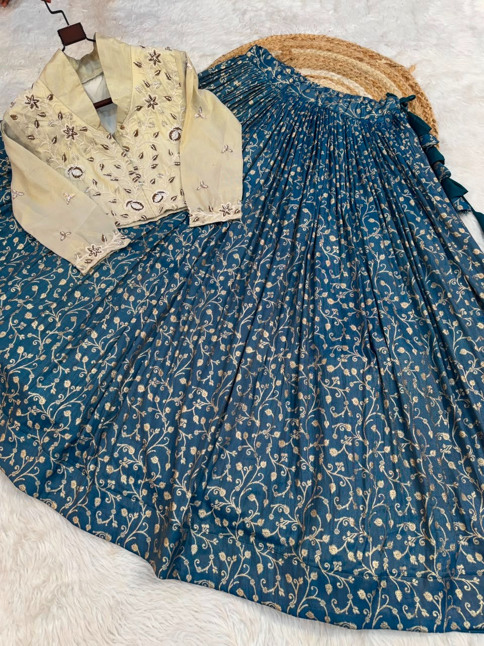 STYLISH COSMOS WEAVING JACQUARD INDO WESTERN OUTFIT