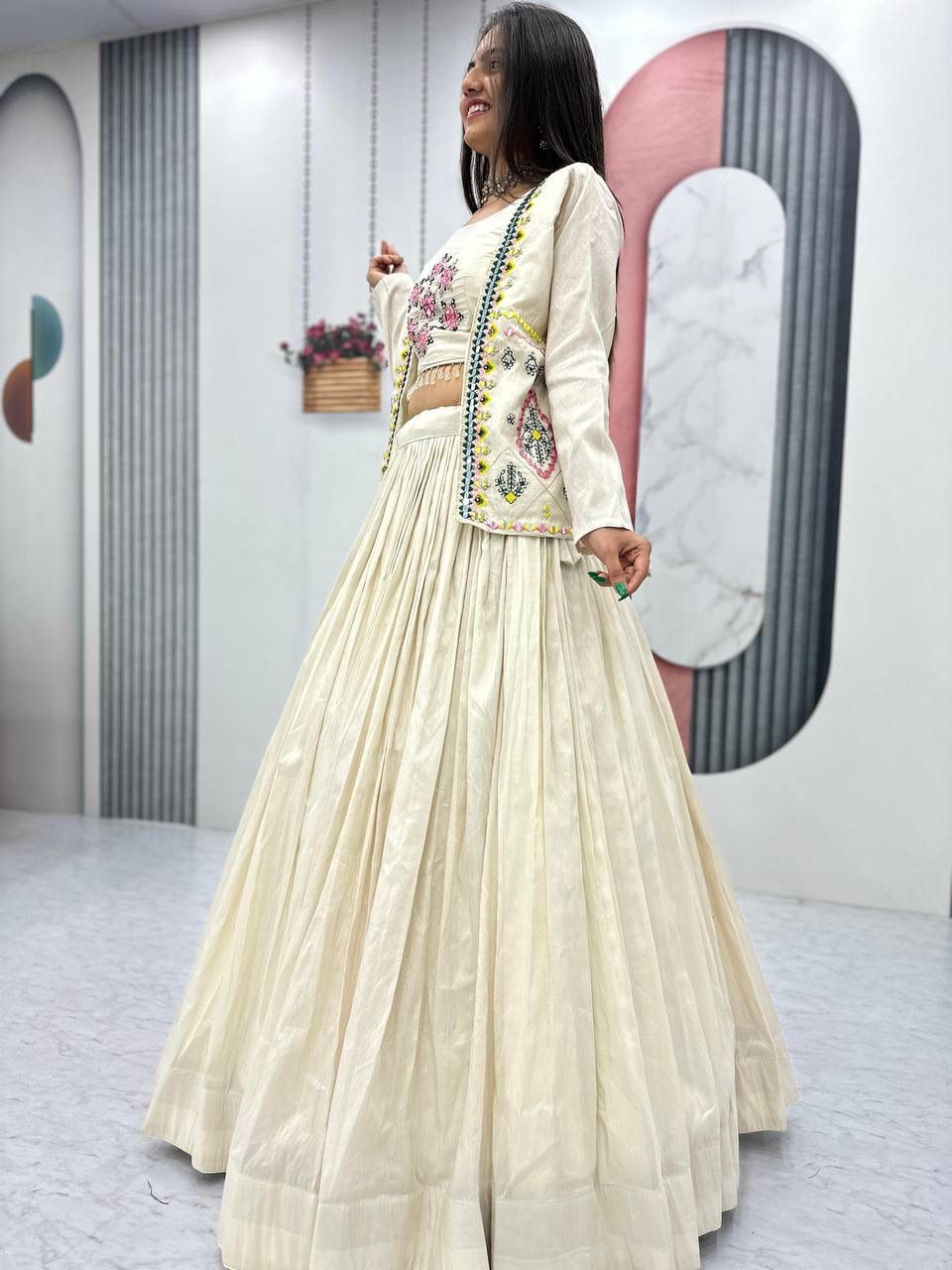Stylish Crop Top Tissue Silk Outfit
