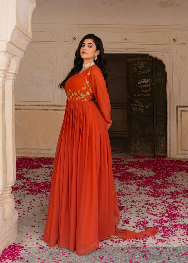 RED EXCLUSIVE READY TO WEAR PREMIUM GOWN–DUPATTA SET