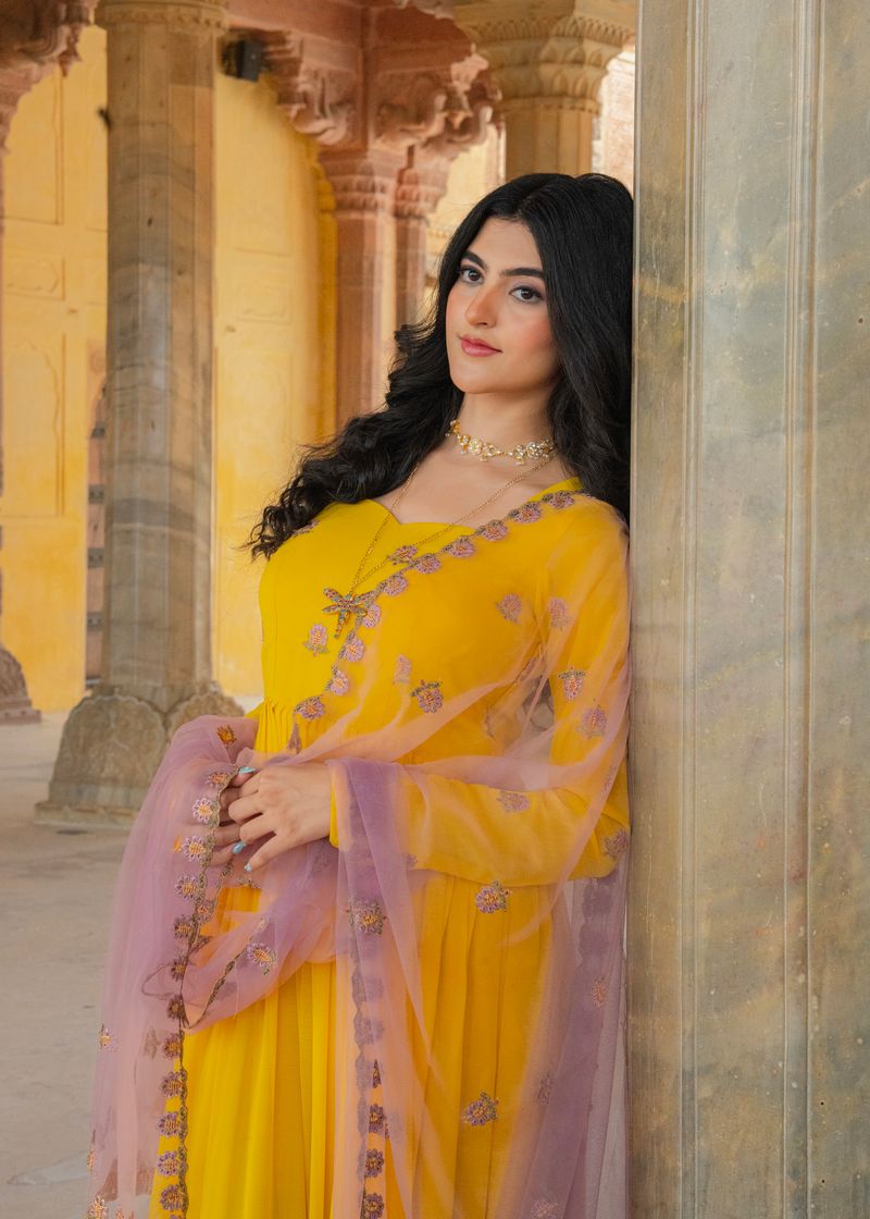 HADLI EXCLUSIVE READY TO WEAR PREMIUM READYMADE GOWN–DUPATTA SET