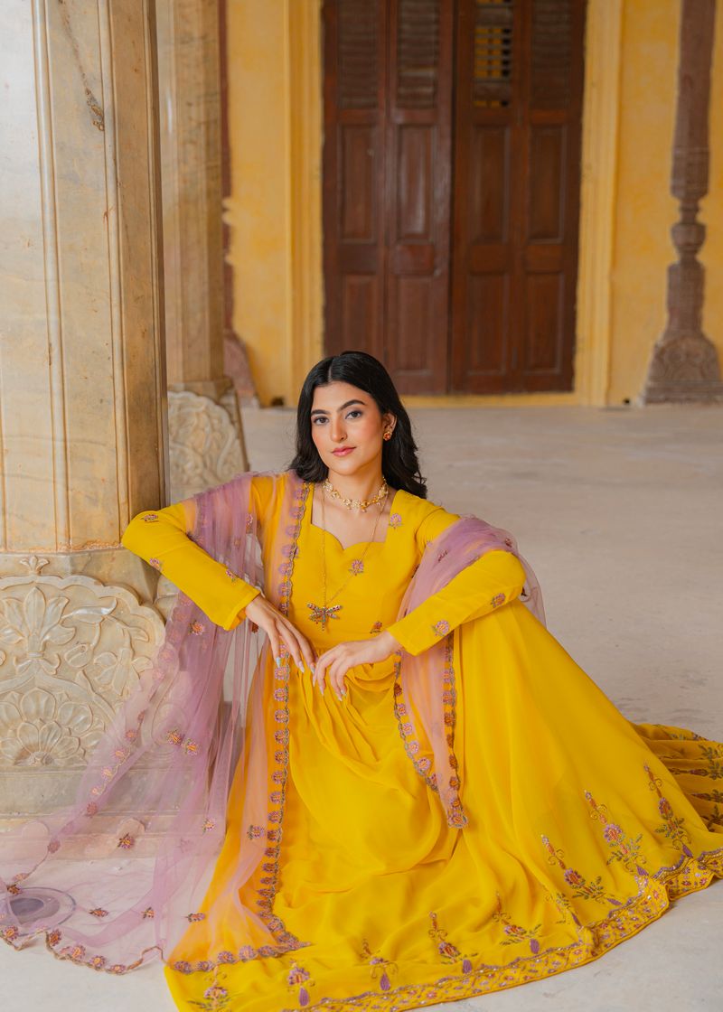 HADLI EXCLUSIVE READY TO WEAR PREMIUM READYMADE GOWN–DUPATTA SET