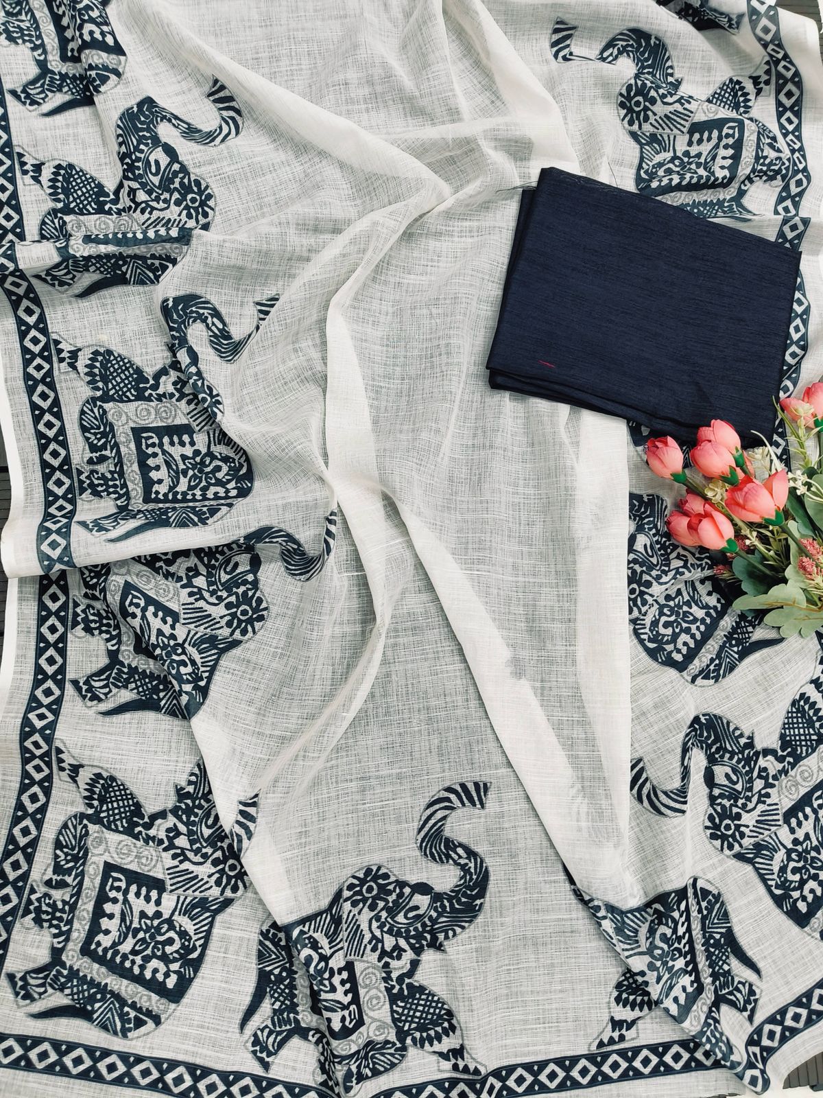 Light Weight Soft Cotton Black & White Combination Attractive Saree