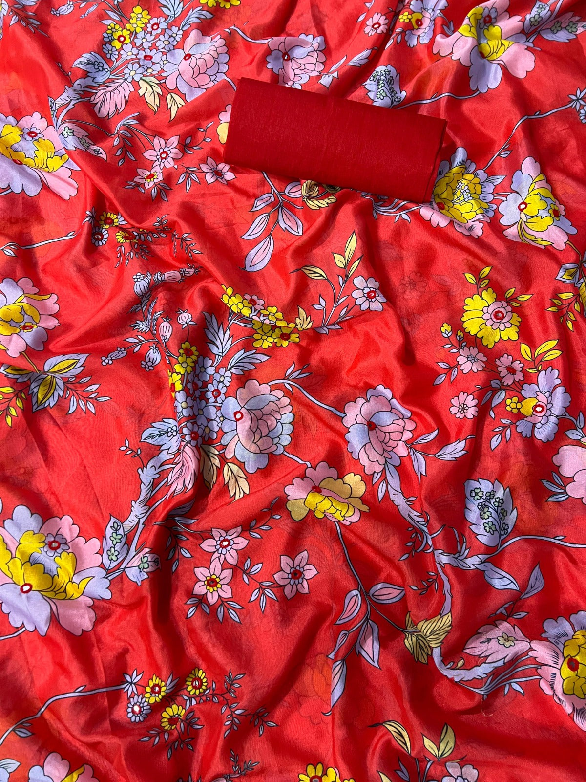 Floral Wonders Chic Looks Saree