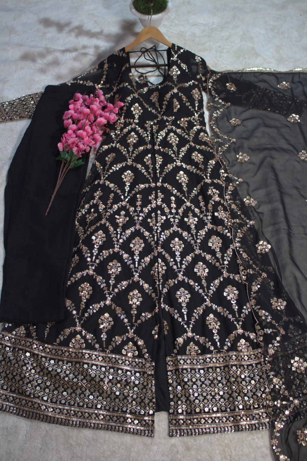 FESTIVAL BLING BLACK OUTFIT
