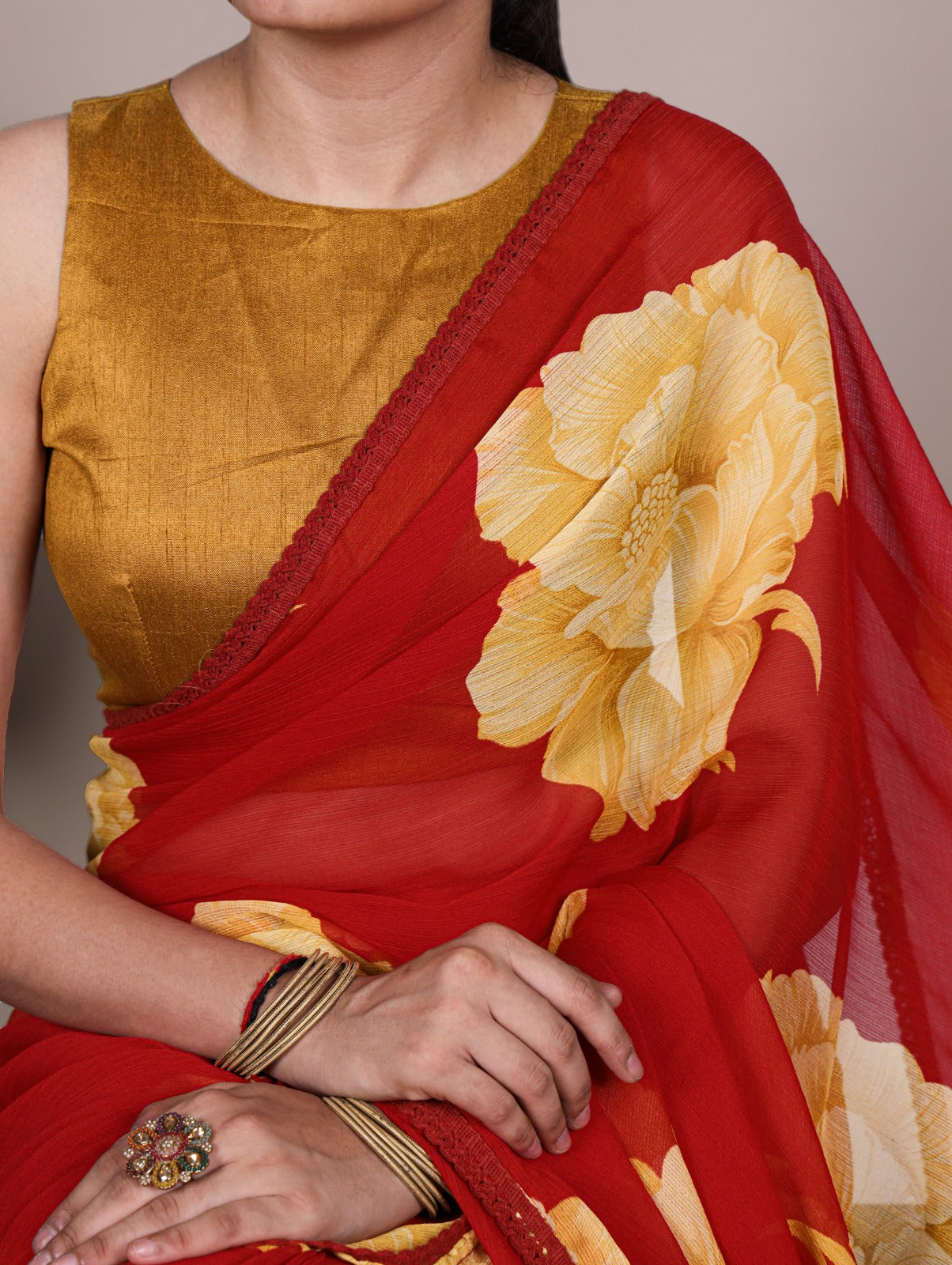 A perfect harmony of airy chiffon and blooming florals