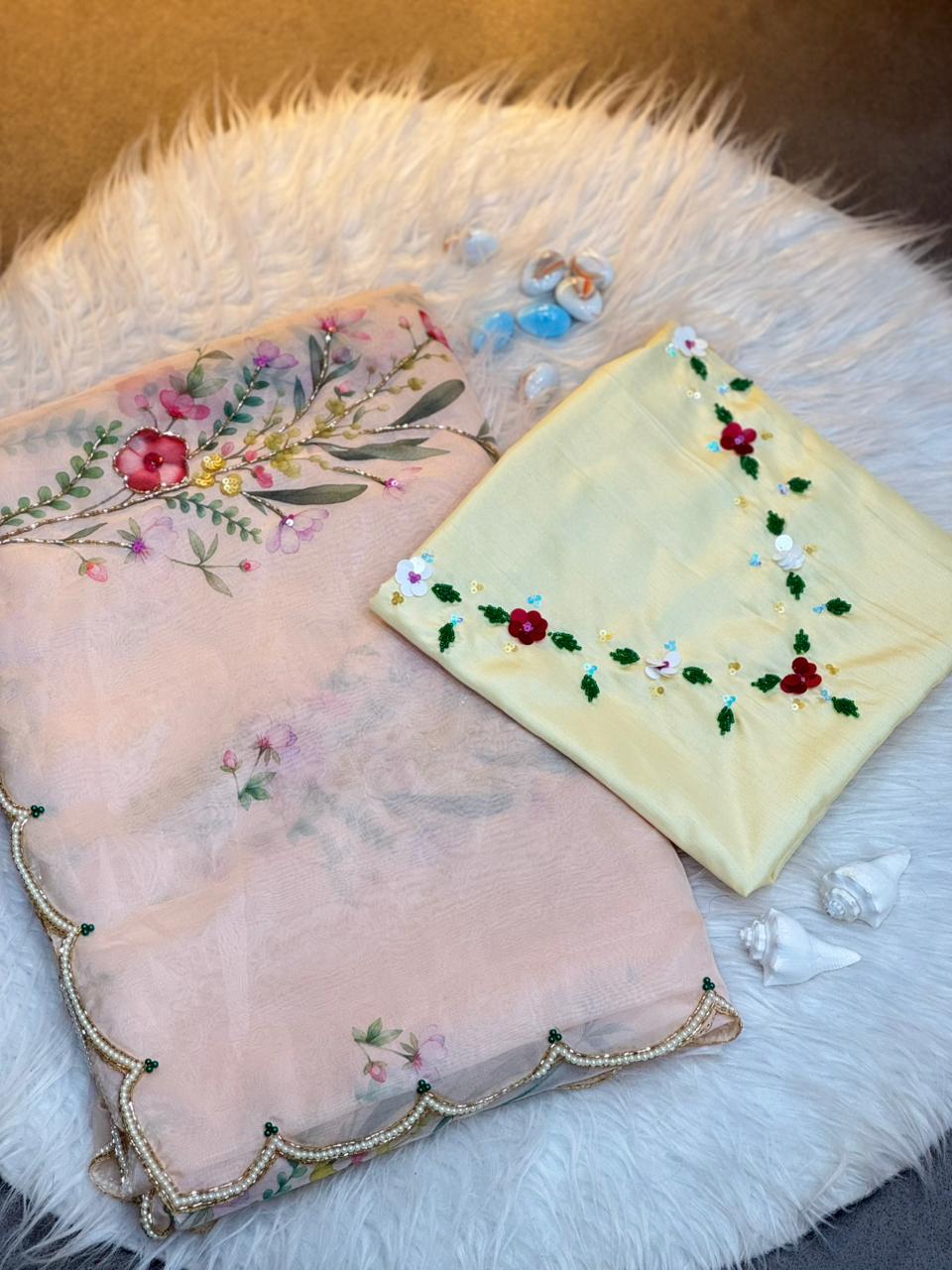 RICH CELEBRITY STYLE HANDWORK SOFT TABI FLOWER PRINT ORGANZA SAREE