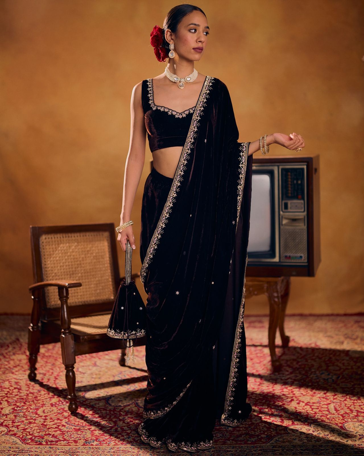 Superhit Premium Velvet Saree With Stiched Blouse