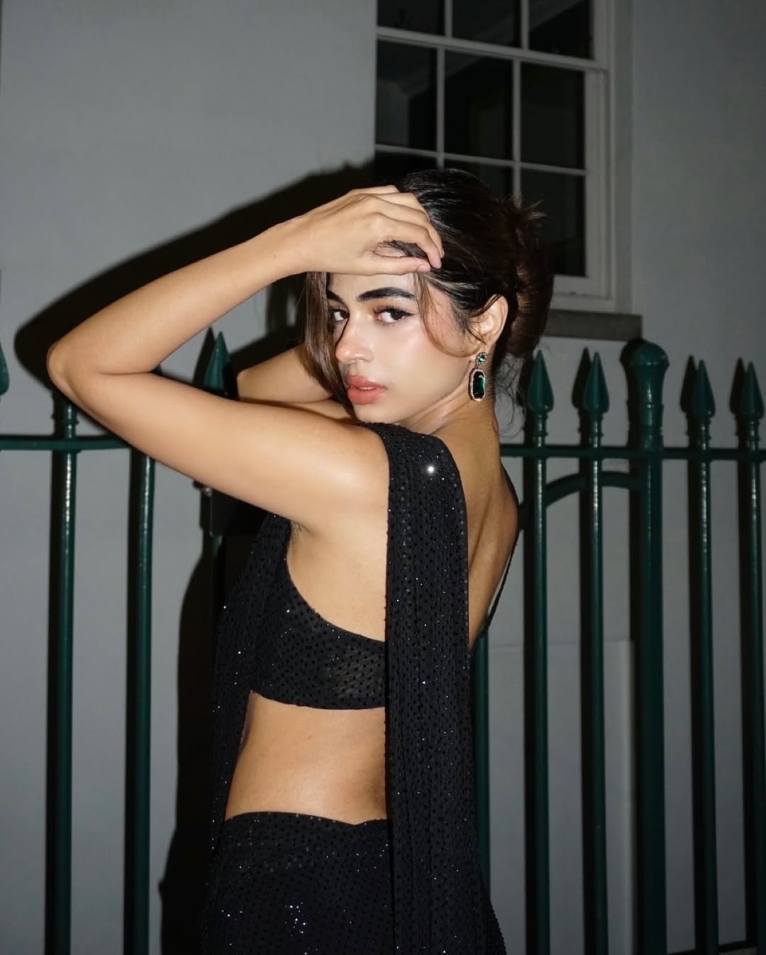 GLITTERING BLACK-BEAUTY PREMIUM SAREE