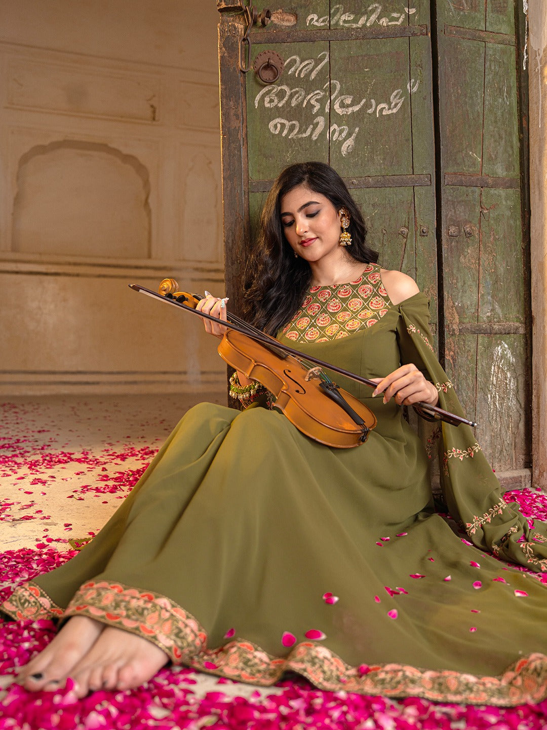 PREMIUM READYMADE GOWN HEAVY DUPATTA SET