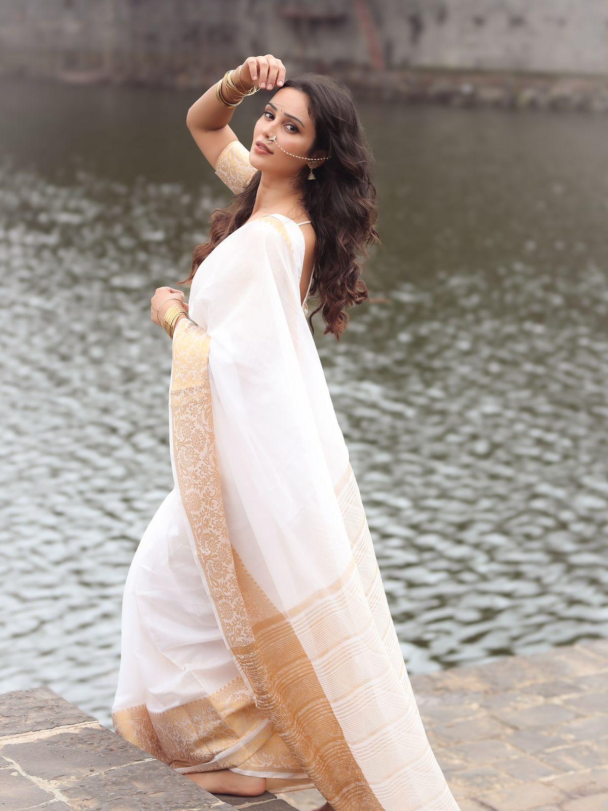 Elegance Charming Looks White Saree