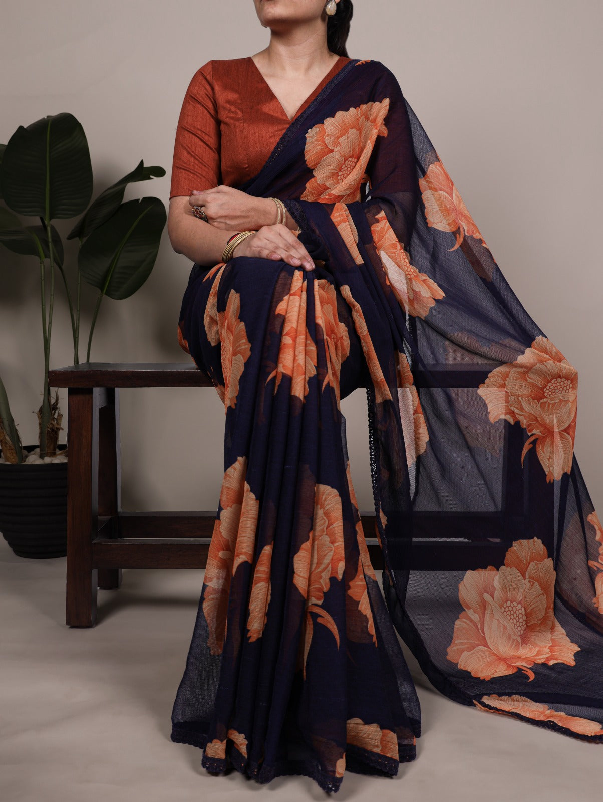 A perfect harmony of airy chiffon and blooming florals