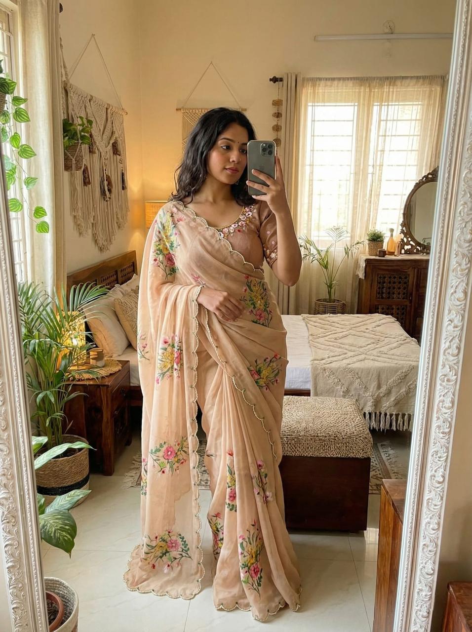 RICH CELEBRITY STYLE HANDWORK SOFT TABI FLOWER PRINT ORGANZA SAREE