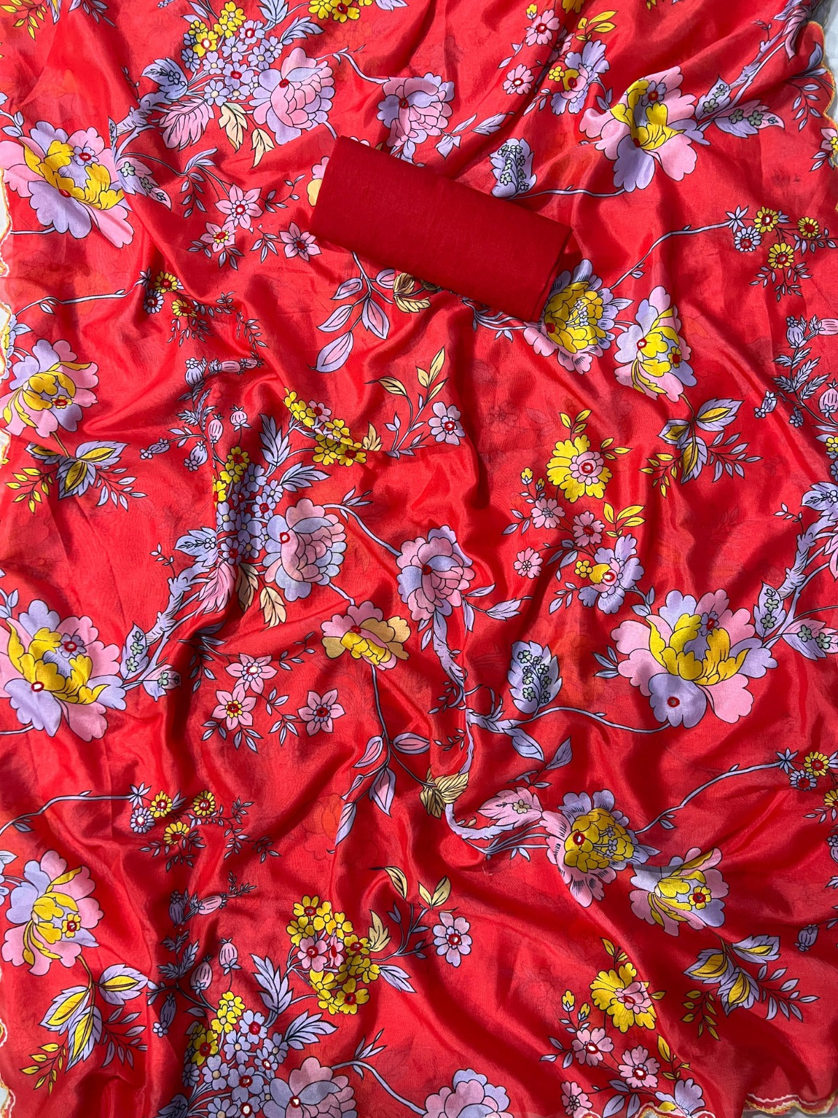 Floral Wonders Chic Looks Saree