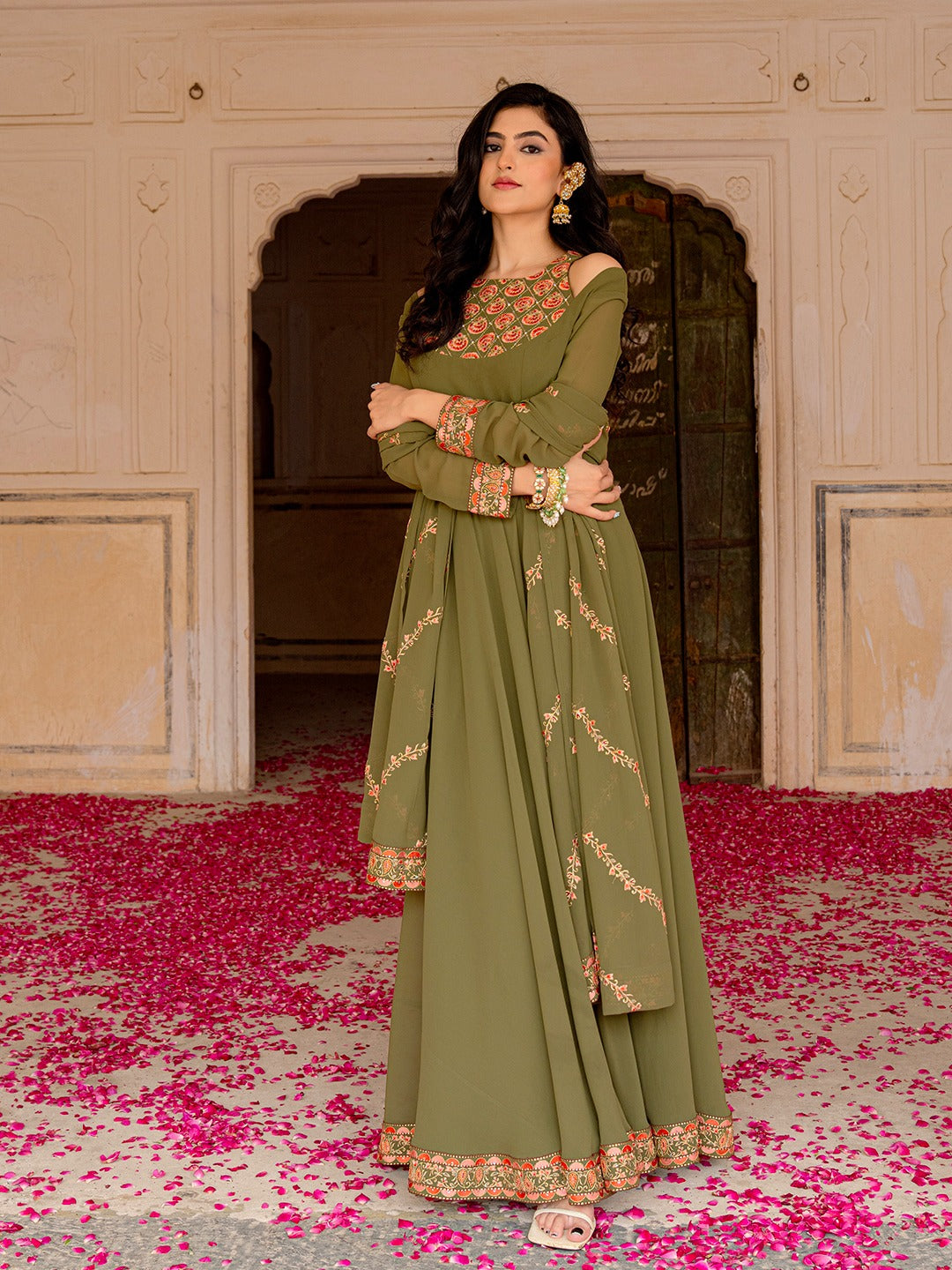 PREMIUM READYMADE GOWN HEAVY DUPATTA SET