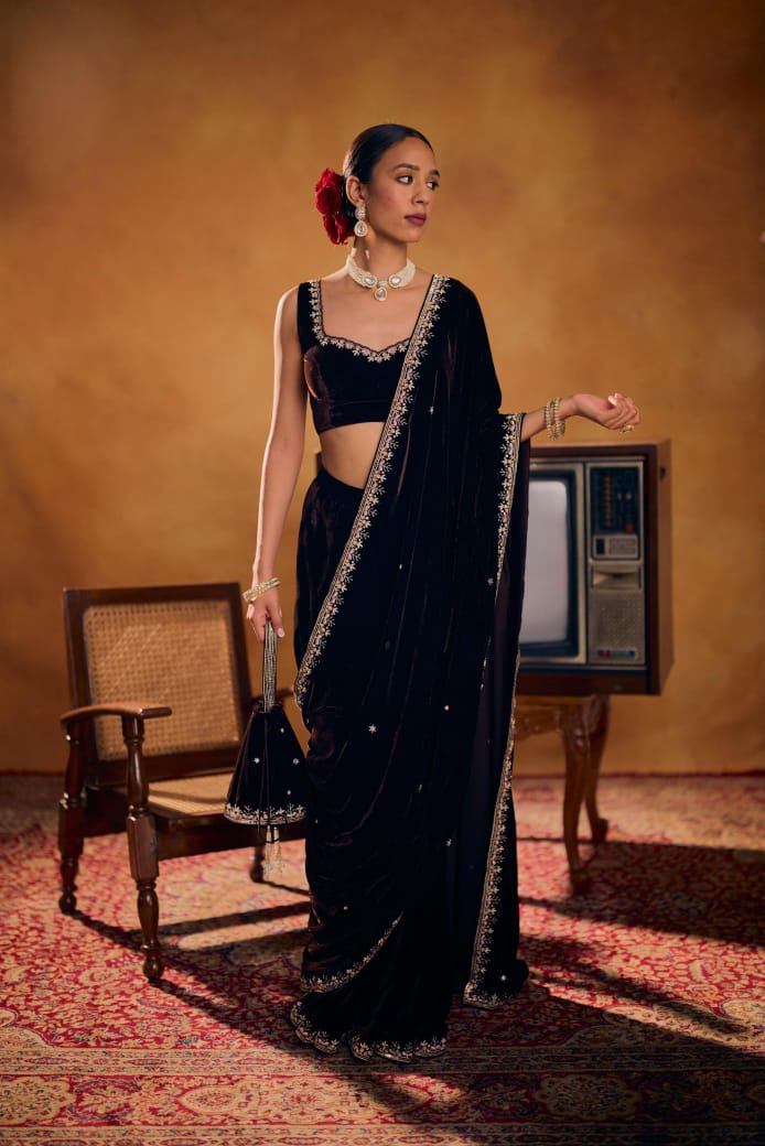Superhit Premium Velvet Saree With Stiched Blouse
