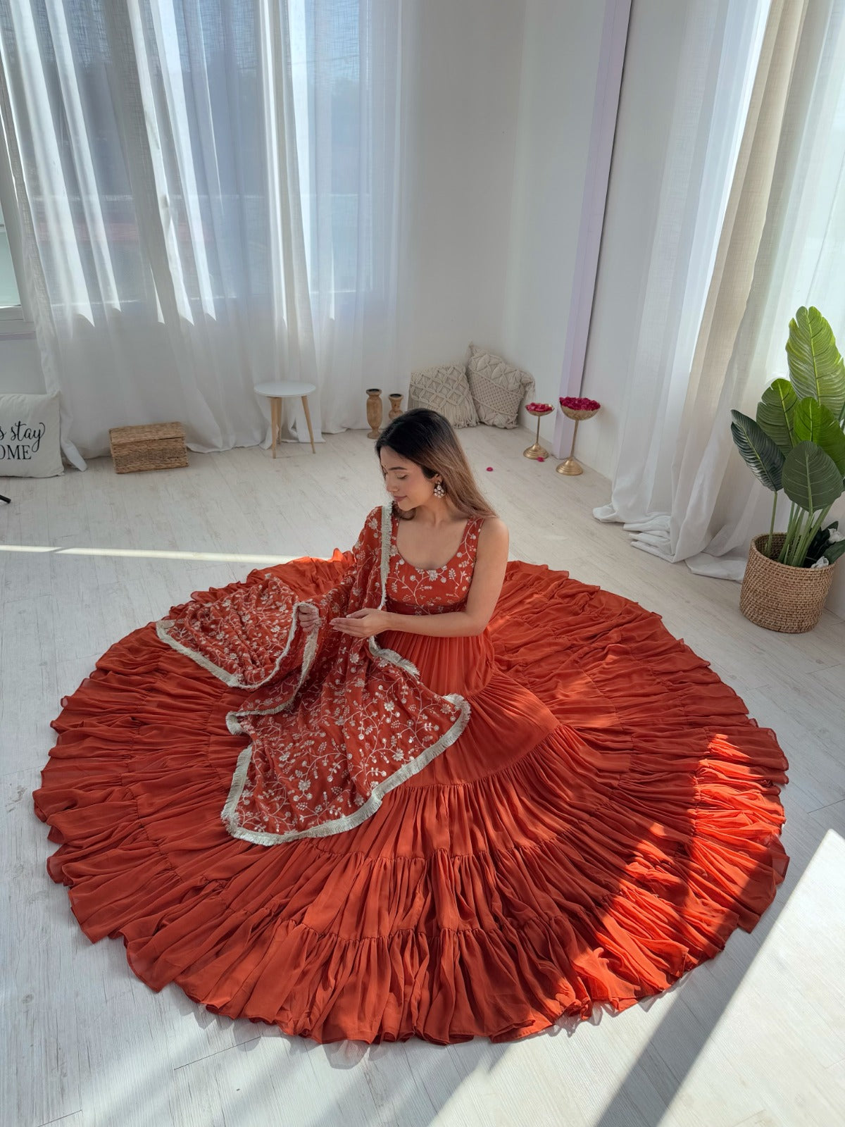 Colourfull & Stylish Ethnic Outfit