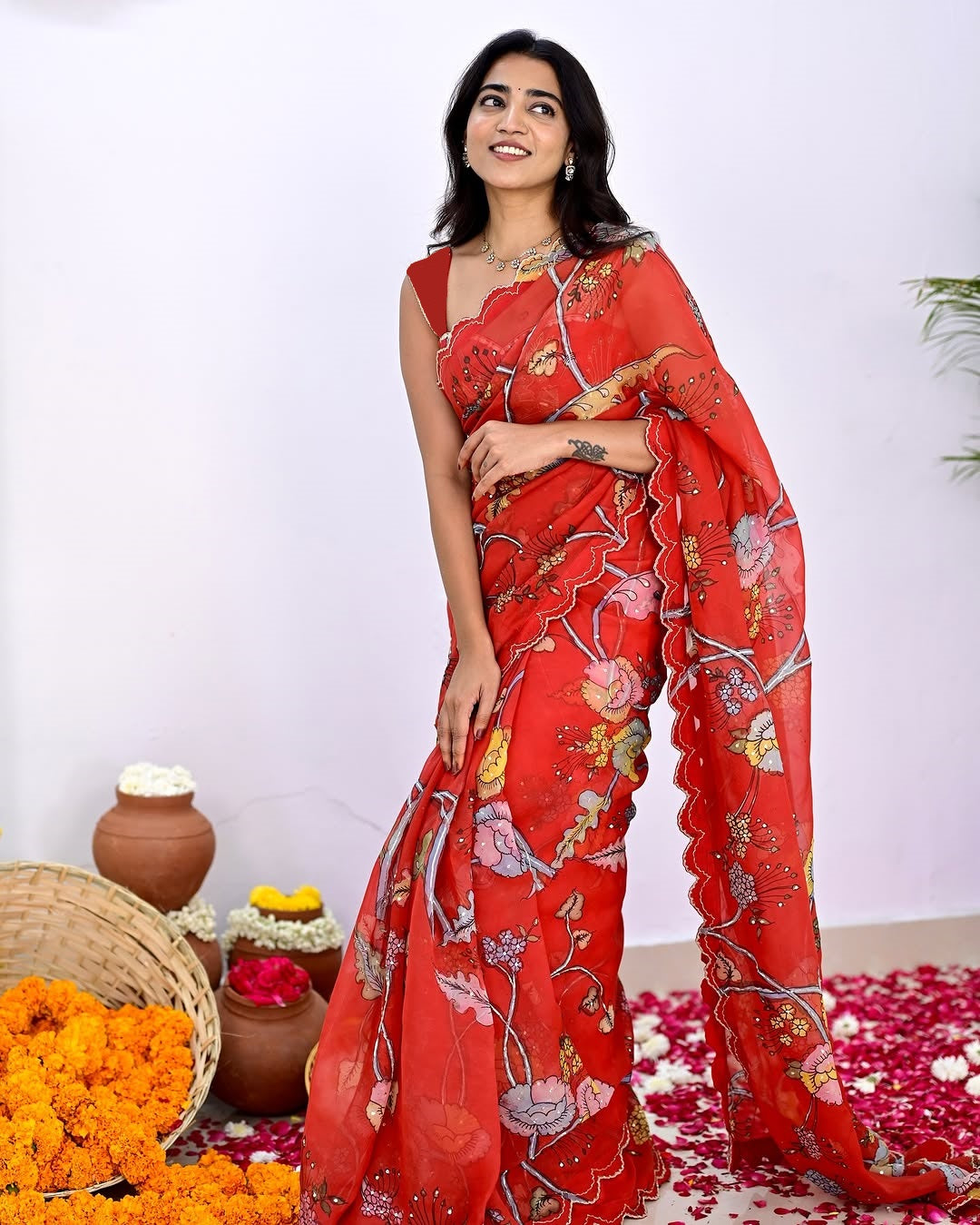 Floral Wonders Chic Looks Saree